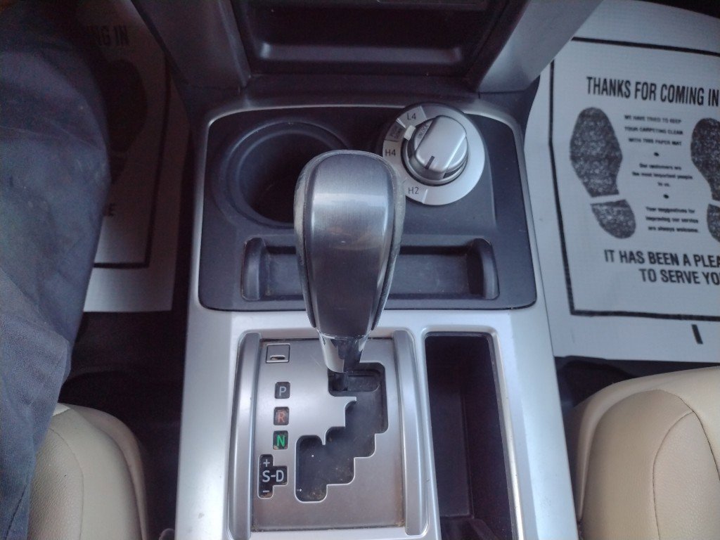 Used 2016 Toyota 4Runner SR5 Premium image 15