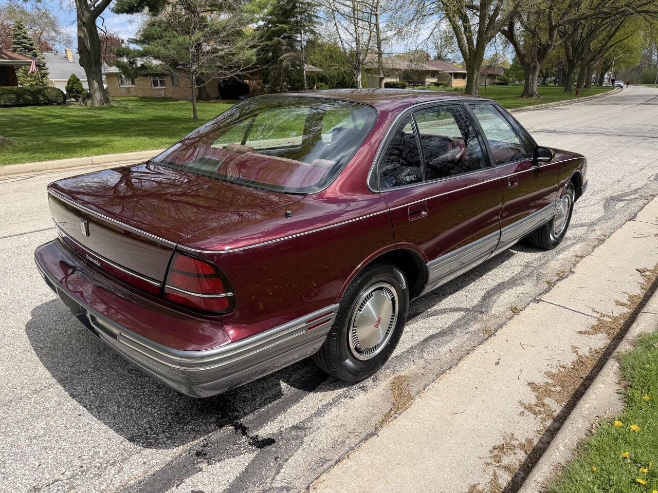 Used 1992 Oldsmobile 88 Royale LS FWD image 5