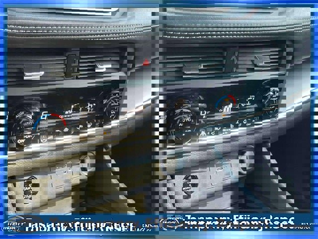 Certified 2025 Nissan Rogue SV w/ SV Premium Package image 30