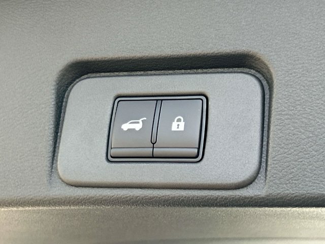 New 2026 Nissan Rogue Platinum AWD/4WD image 14