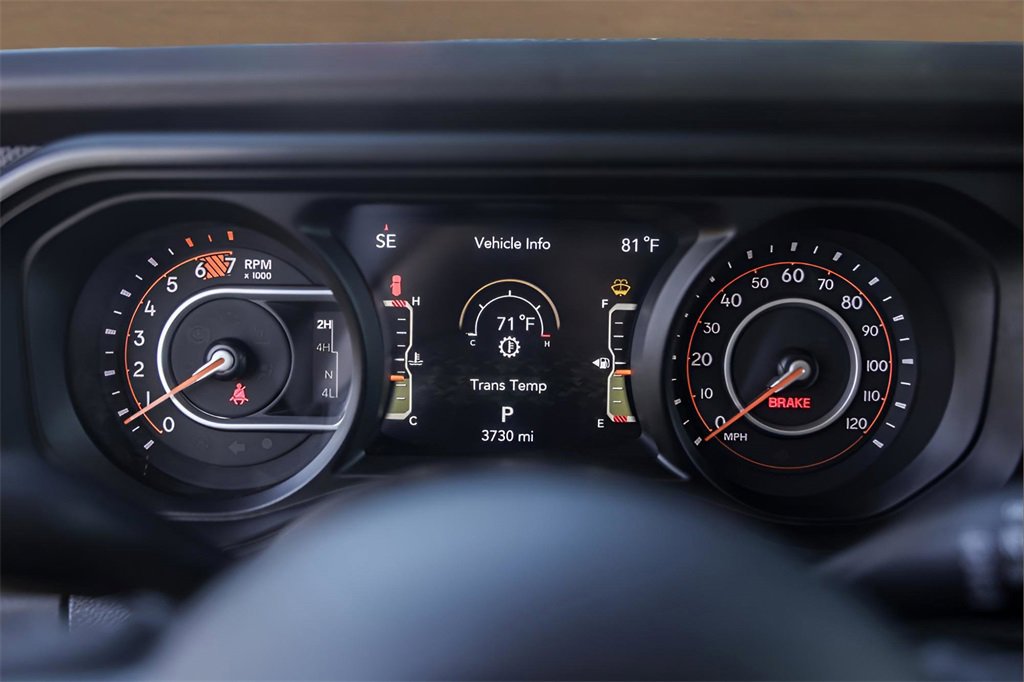 Used 2025 Jeep Wrangler Unlimited Rubicon w/ XTREMEE 35" Tire Package image 11