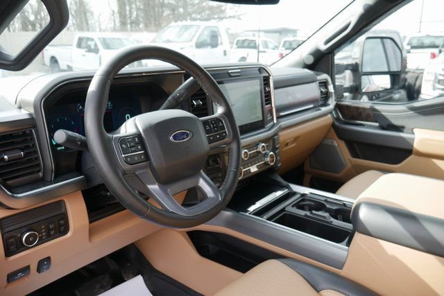 Used 2025 Ford F250 Lariat w/ Lariat Ultimate Package image 16