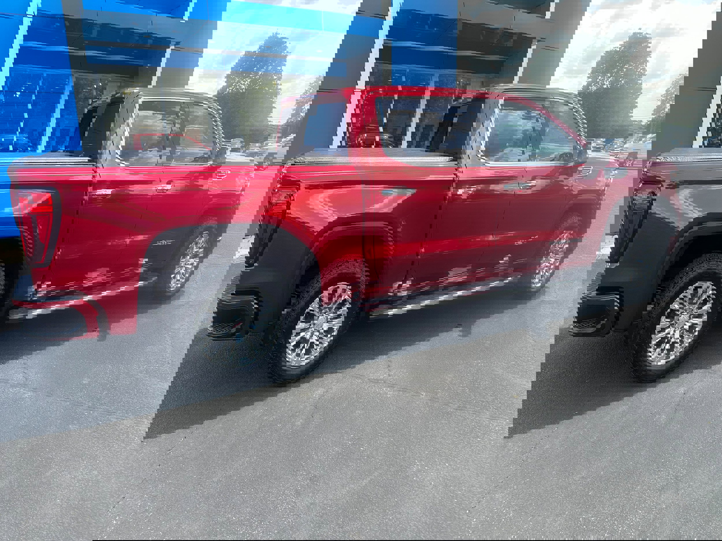 Used 2021 GMC Sierra 1500 Denali w/ Driver Alert Package II image 2