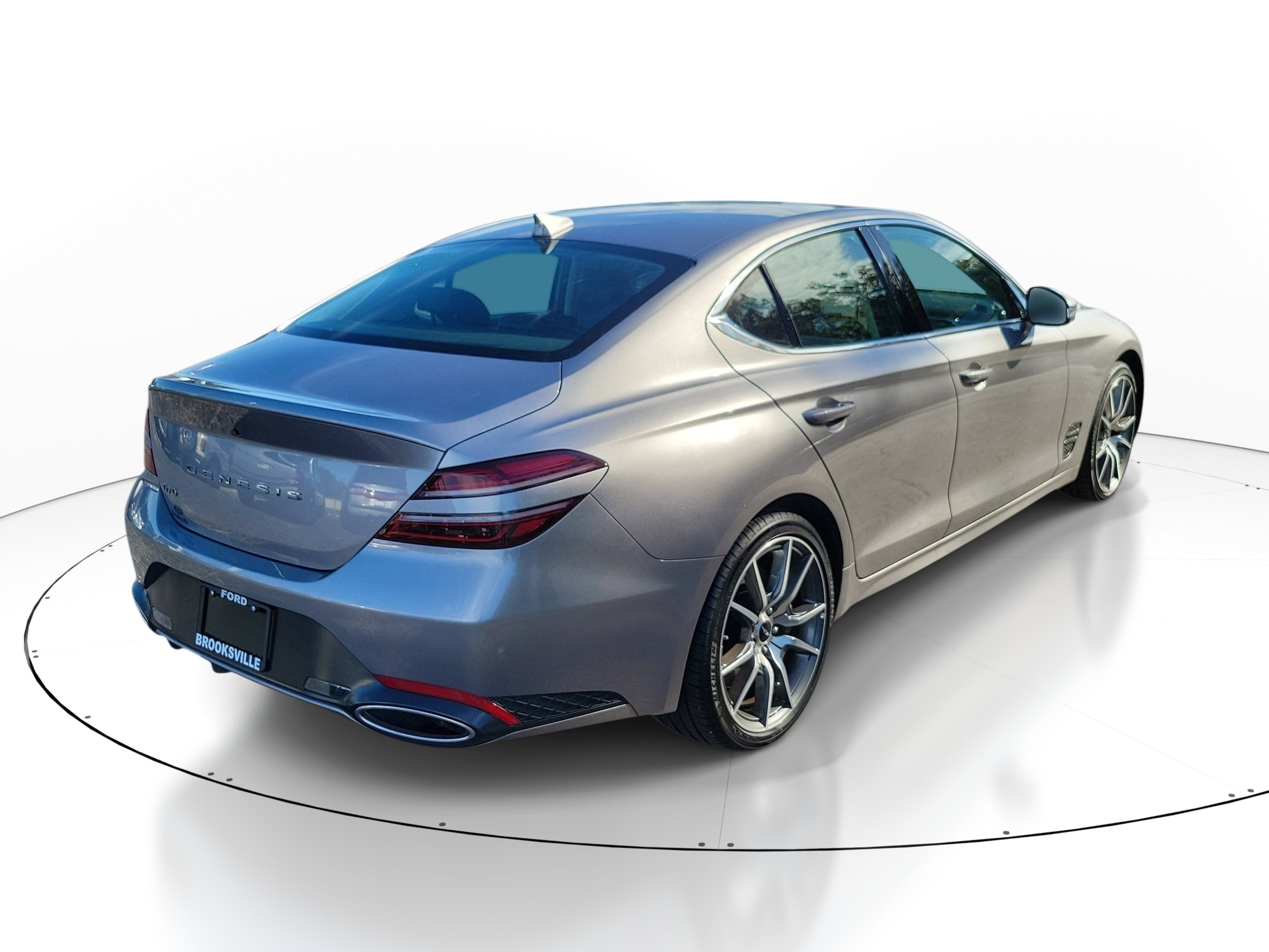 Used 2026 Genesis G70 2.5T RWD image 2