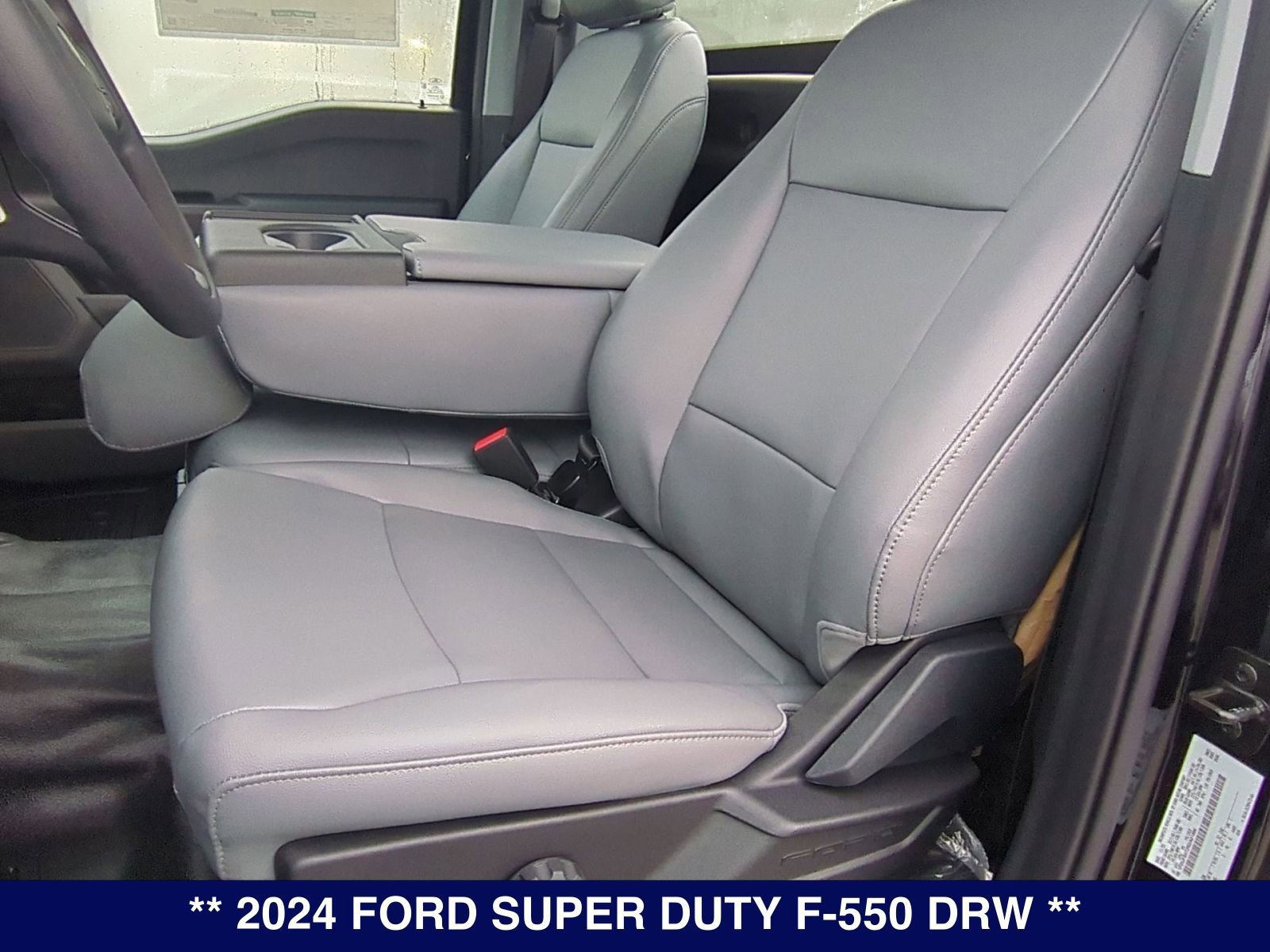 New 2024 Ford F550 4x4 Regular Cab Super Duty image 11