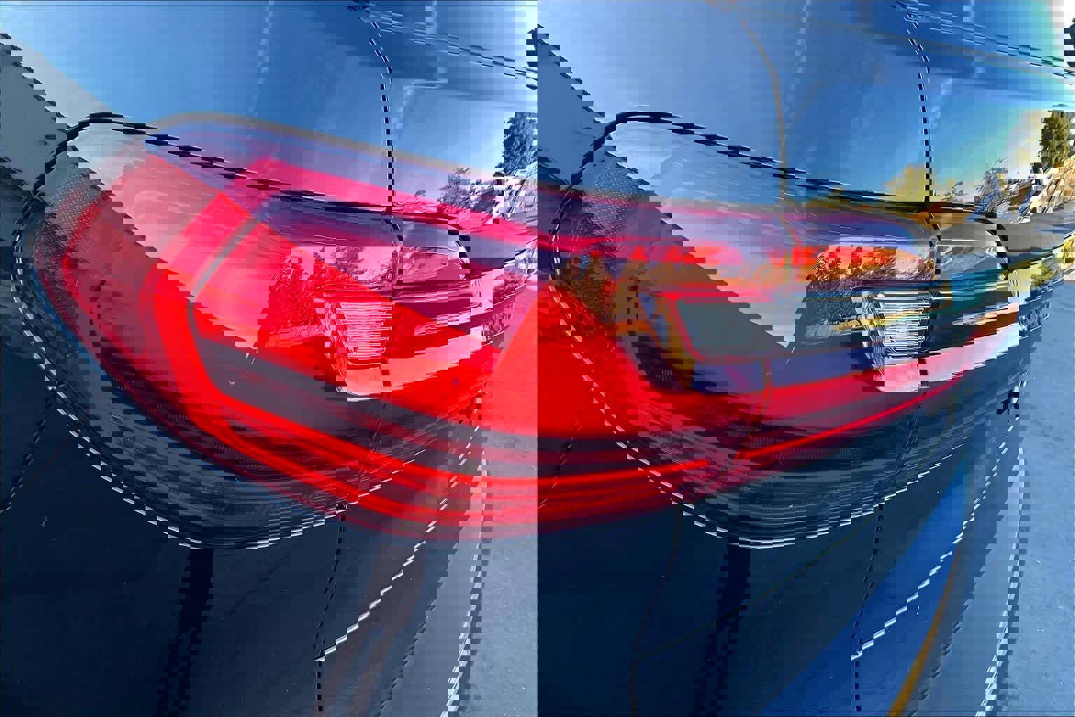 Used 2022 BMW X7 xDrive40i w/ M Sport Package image 33