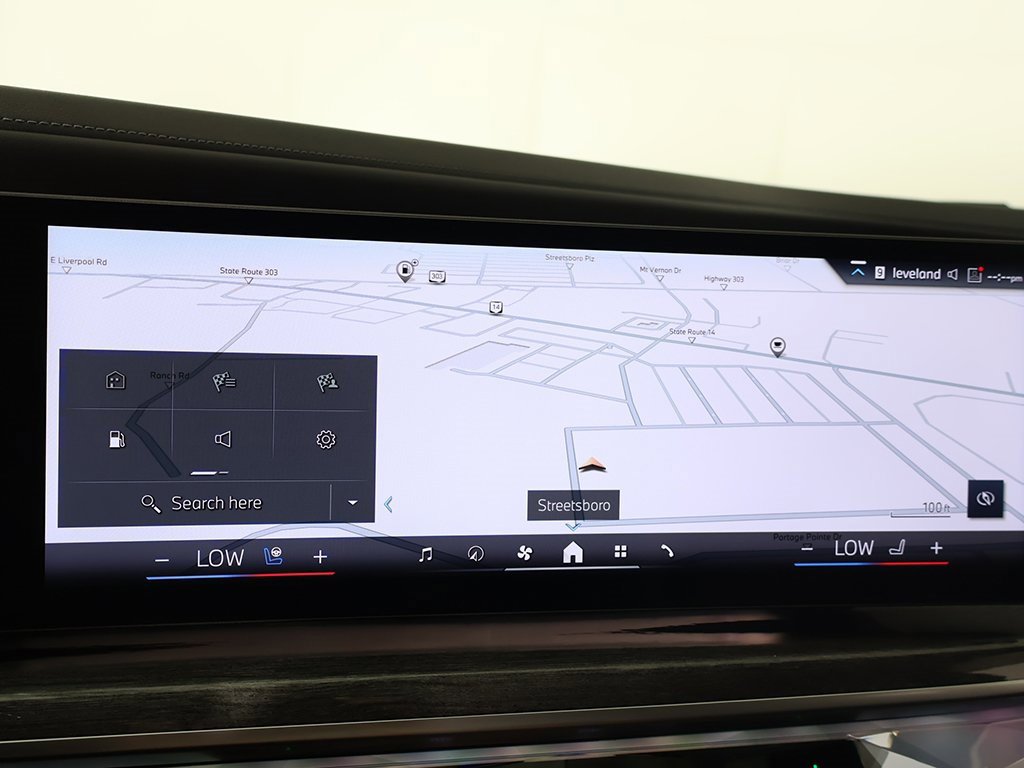 Used 2023 BMW 760i xDrive w/ Parking Assistance Package image 52