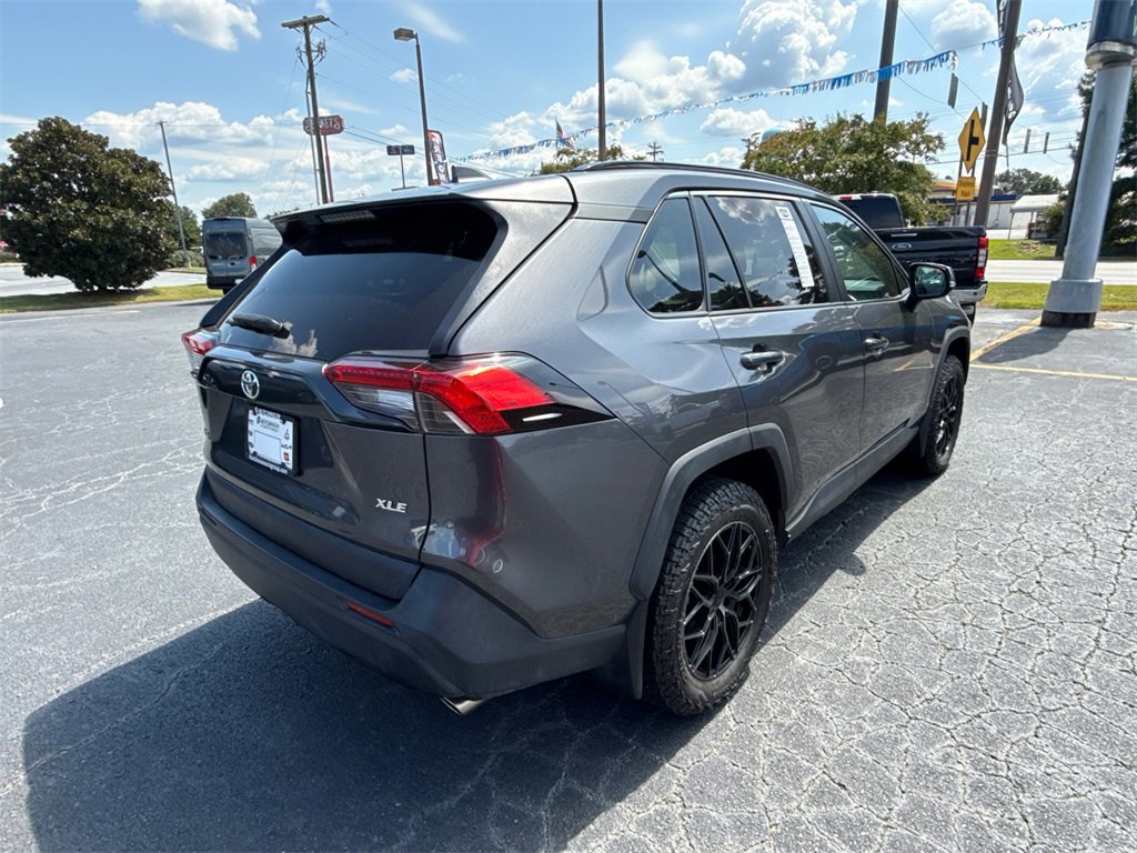 Used 2024 Toyota RAV4 XLE image 3