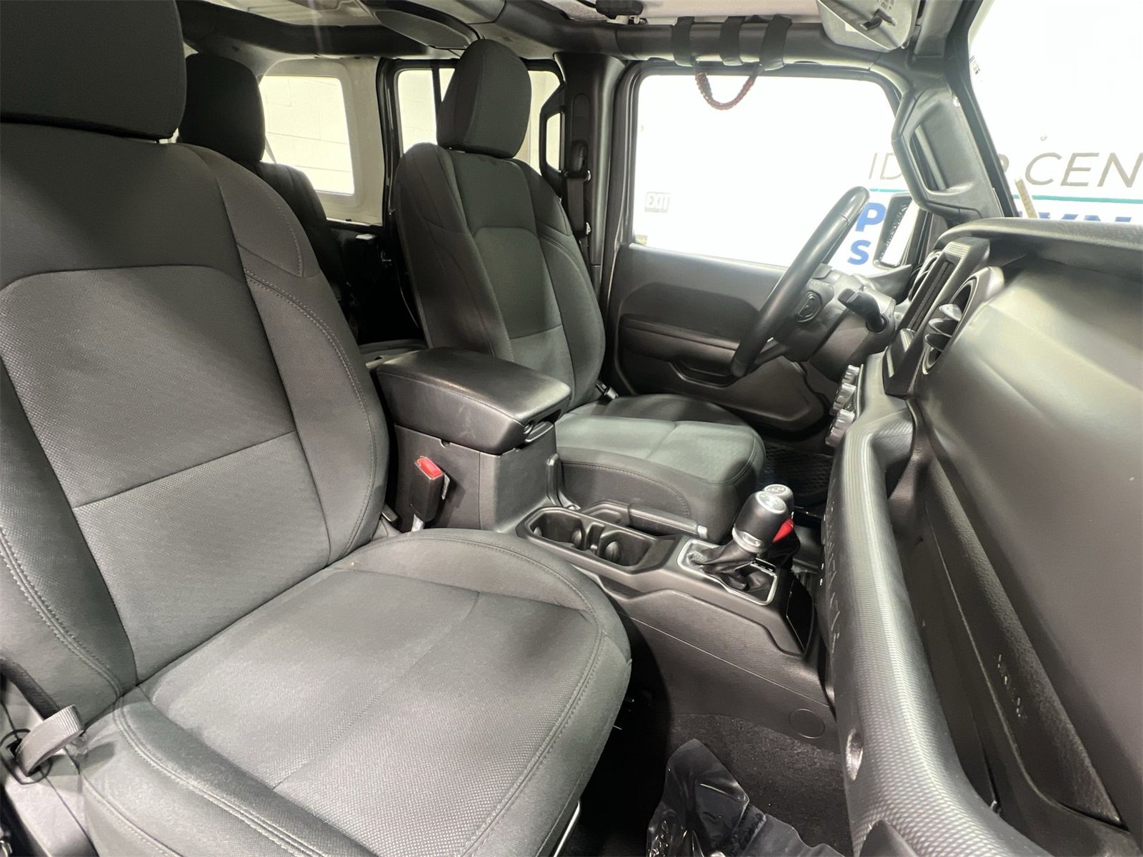 Used 2021 Jeep Wrangler Unlimited Sport image 23