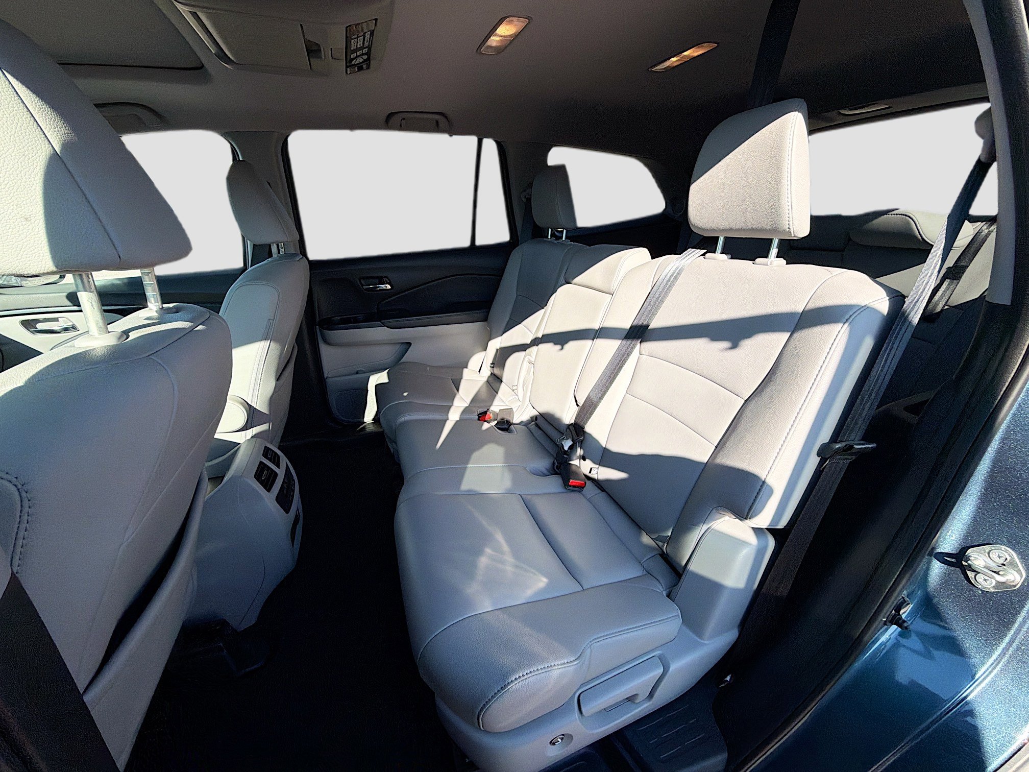 Used 2017 Honda Pilot Touring image 22