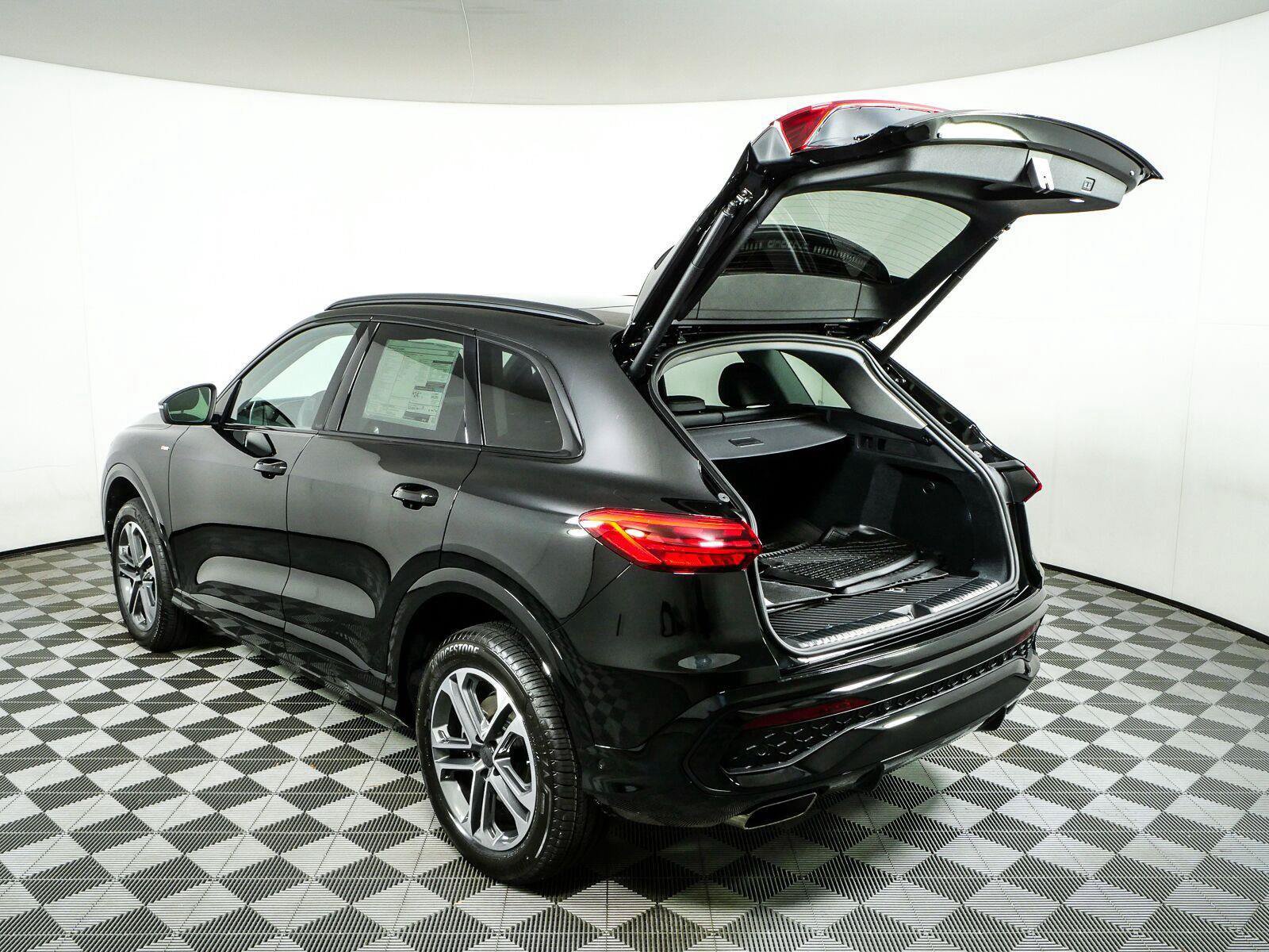 New 2026 Audi Q5 2.0T AWD/4WD image 9