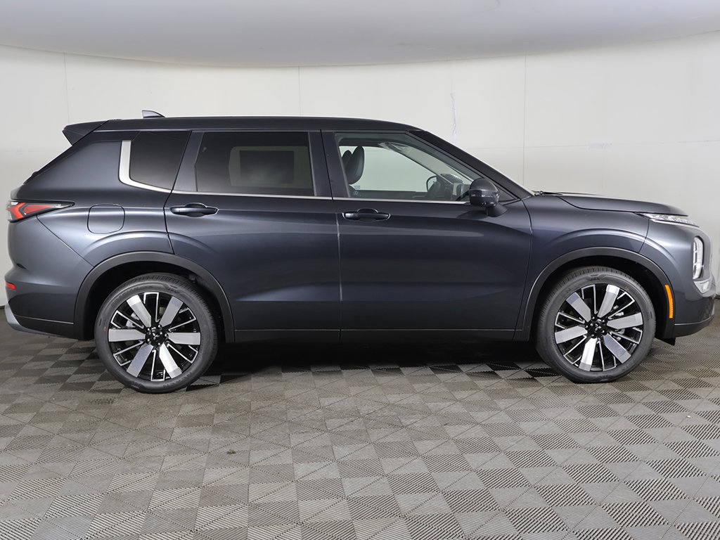 New 2026 Mitsubishi Outlander SE FWD image 20