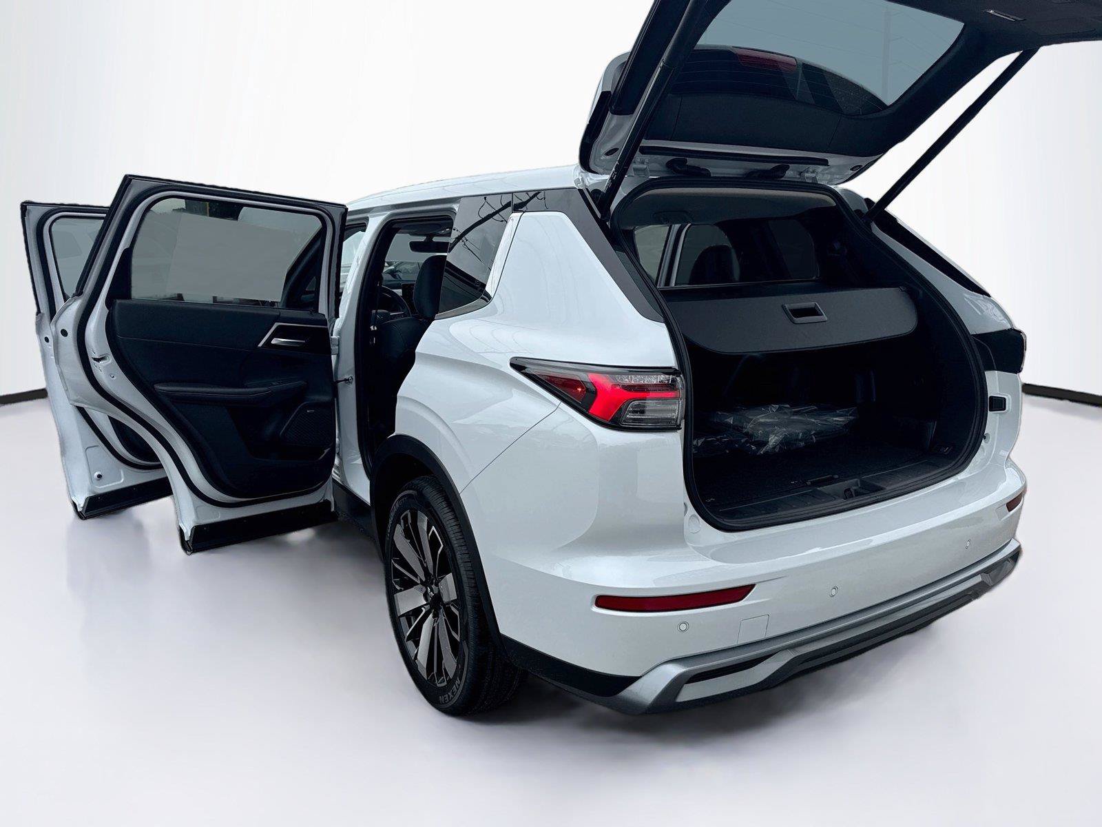 New 2026 Mitsubishi Outlander SE FWD image 41