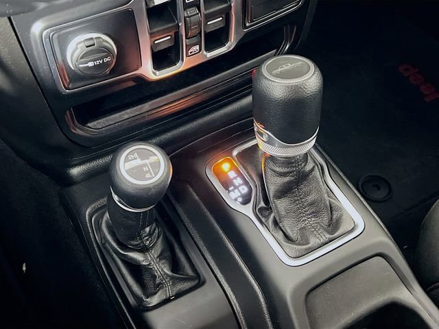 Used 2022 Jeep Gladiator Willys image 23