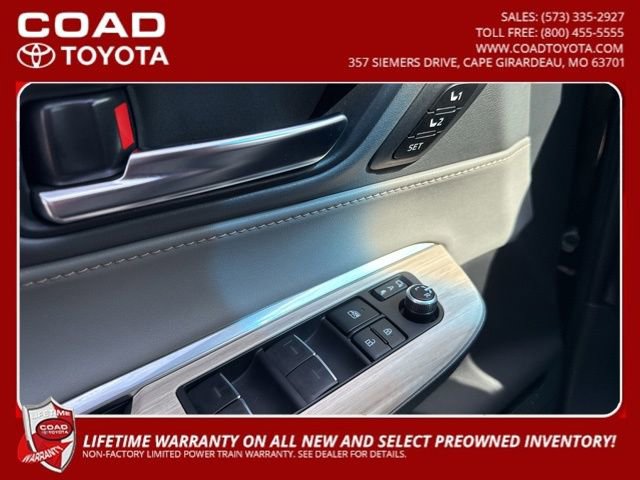 Certified 2024 Toyota Venza Limited image 8