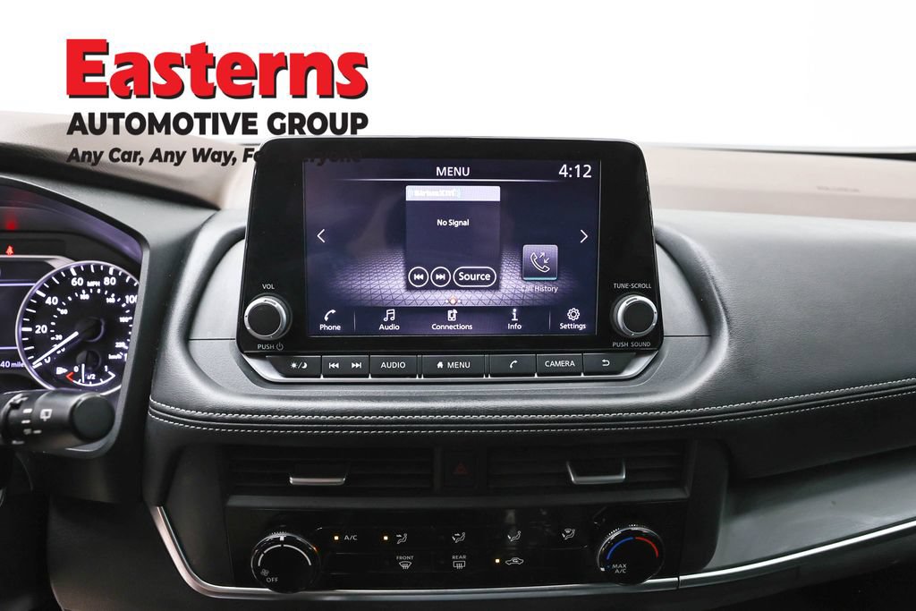 Used 2023 Nissan Rogue S AWD/4WD image 12