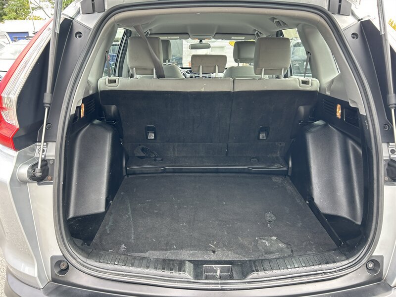Used 2017 Honda CR-V LX image 10