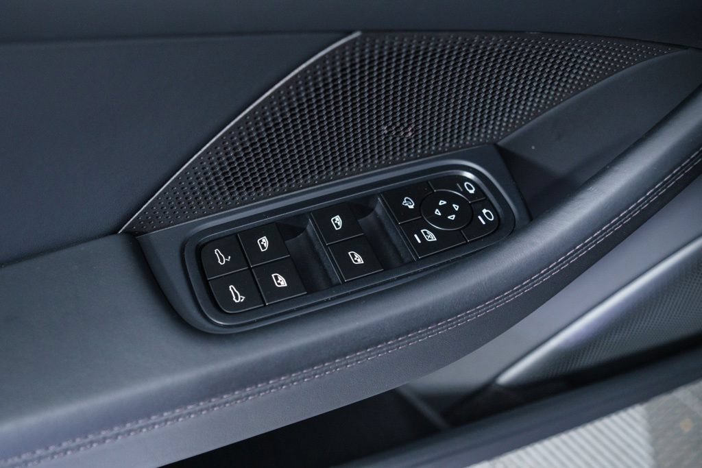 Certified 2025 Porsche Panamera GTS AWD/4WD image 28