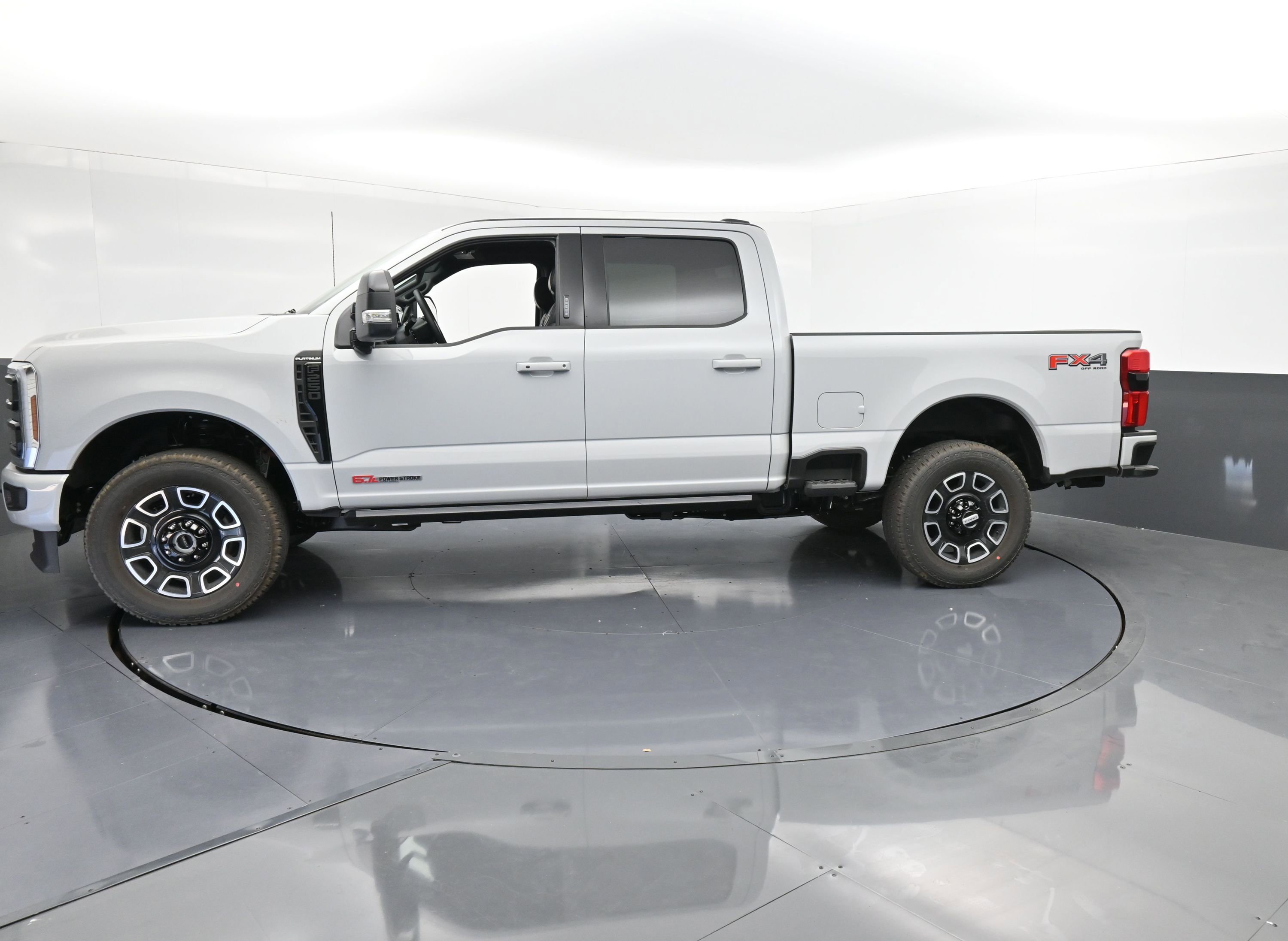 New 2026 Ford F250 Platinum image 5