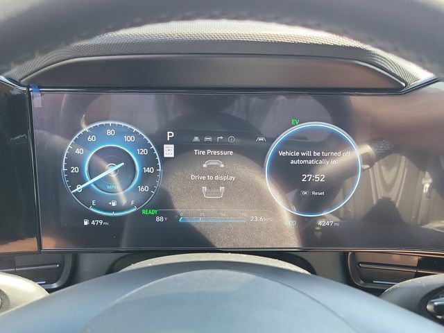 Certified 2026 Hyundai Elantra Sport w/ Cargo Package FWD image 9