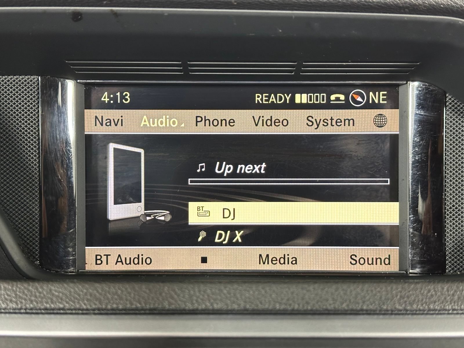 Used 2011 Mercedes-Benz E 350 4MATIC Sedan image 3