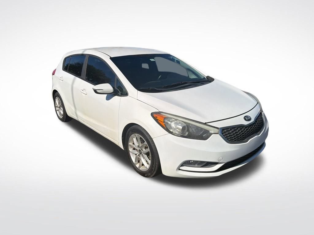 Used 2016 Kia Forte LX image 2