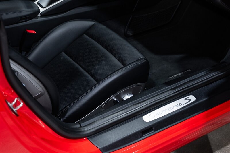 Used 2017 Porsche 911 Carrera S RWD image 31