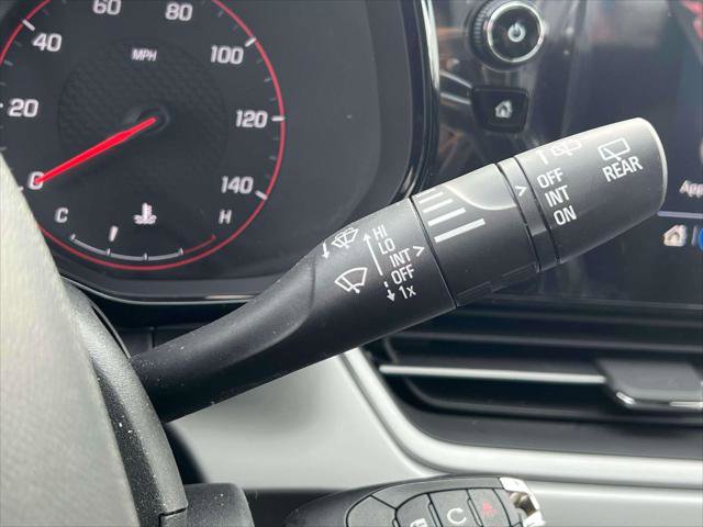 Used 2024 Chevrolet Trax RS w/ Driver Confidence Package image 21