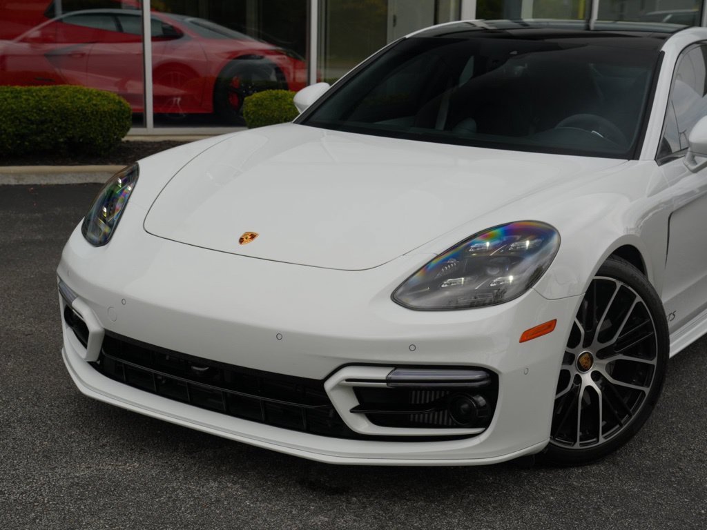 Used 2021 Porsche Panamera GTS AWD/4WD image 2