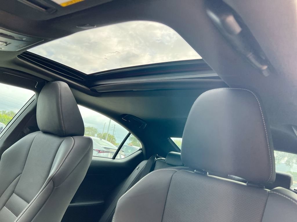 Certified 2025 Lexus IS 350 F Sport RWD image 18