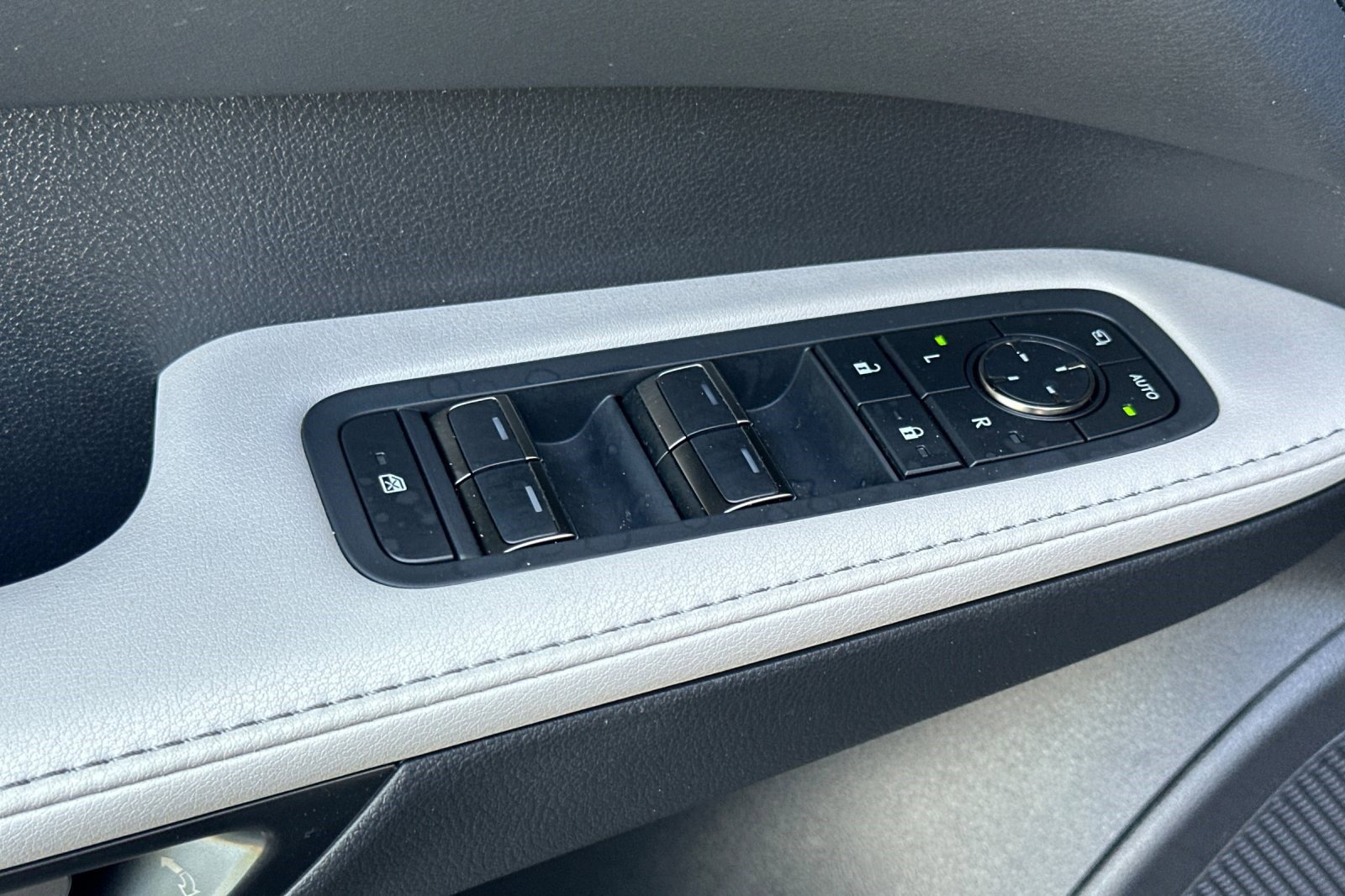 Certified 2023 Lexus RX 350 Premium w/ Accessory Package (Z1) image 13