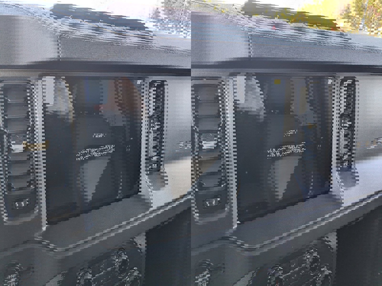 New 2025 Ford Bronco Badlands w/ Sasquatch Package image 19