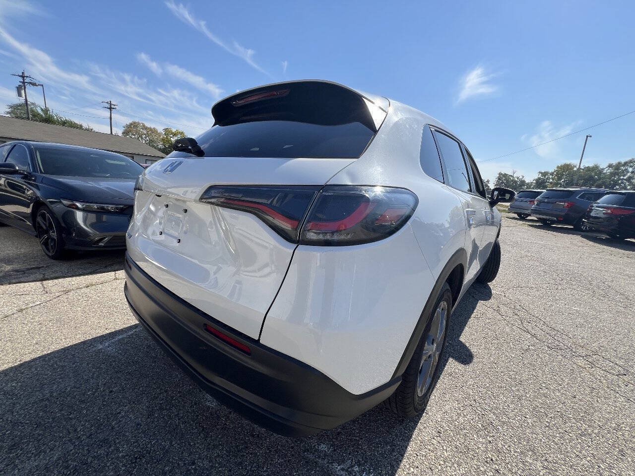 Used 2026 Honda HR-V LX image 5