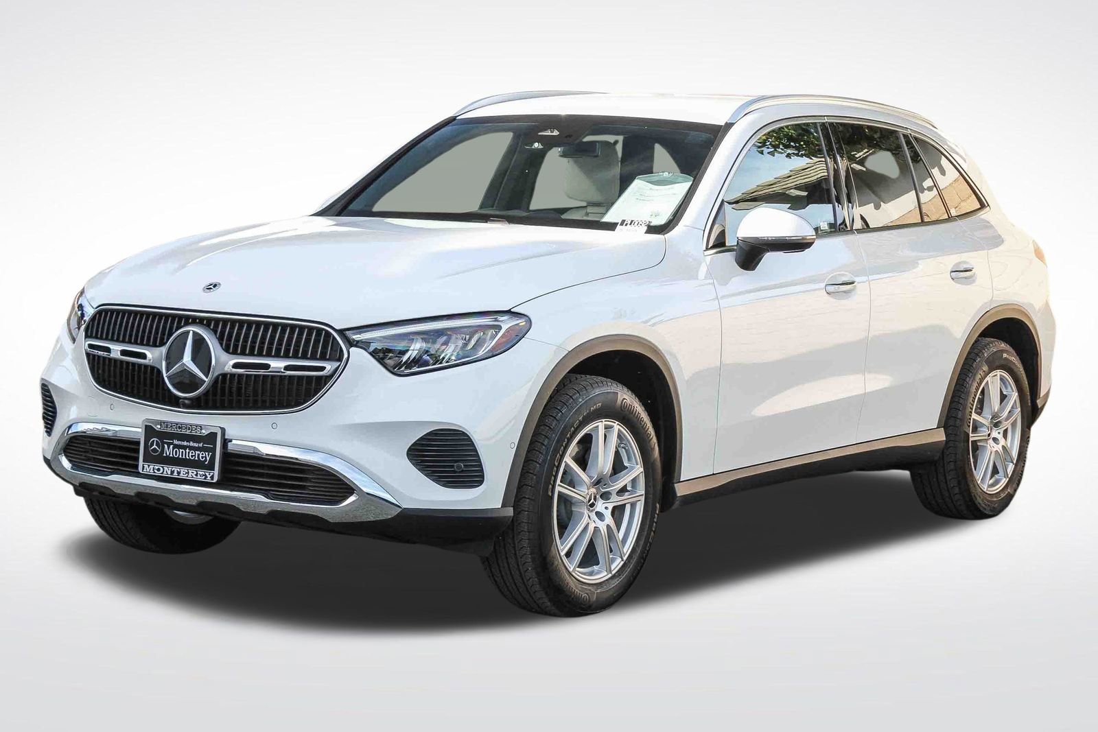 Used 2025 Mercedes-Benz GLC 300 image 3