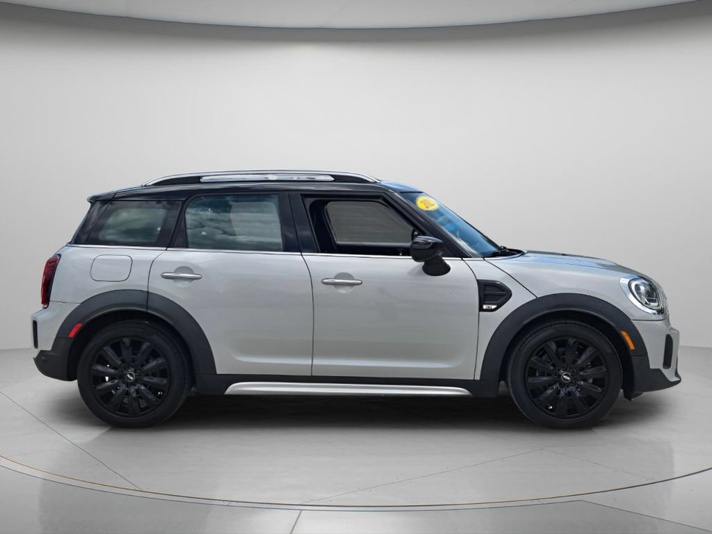 Used 2021 MINI Cooper Countryman FWD image 4