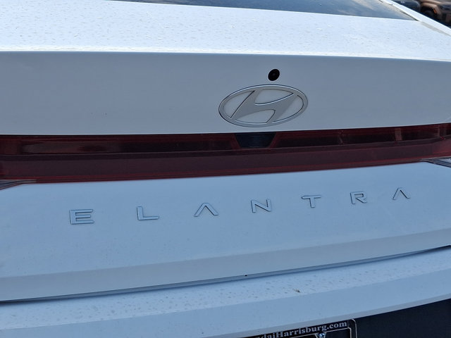 Certified 2024 Hyundai Elantra SEL FWD image 31