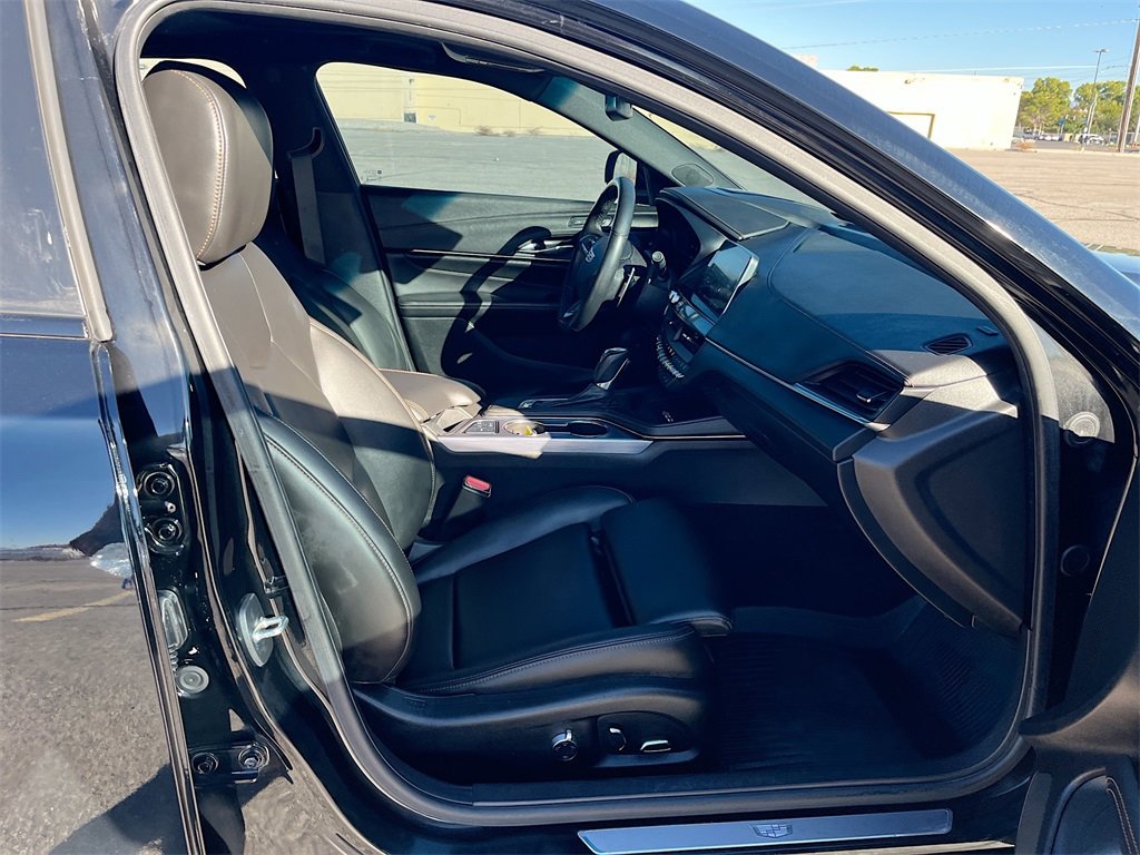 Used 2024 Cadillac CT4 Sport w/ Technology Package image 29