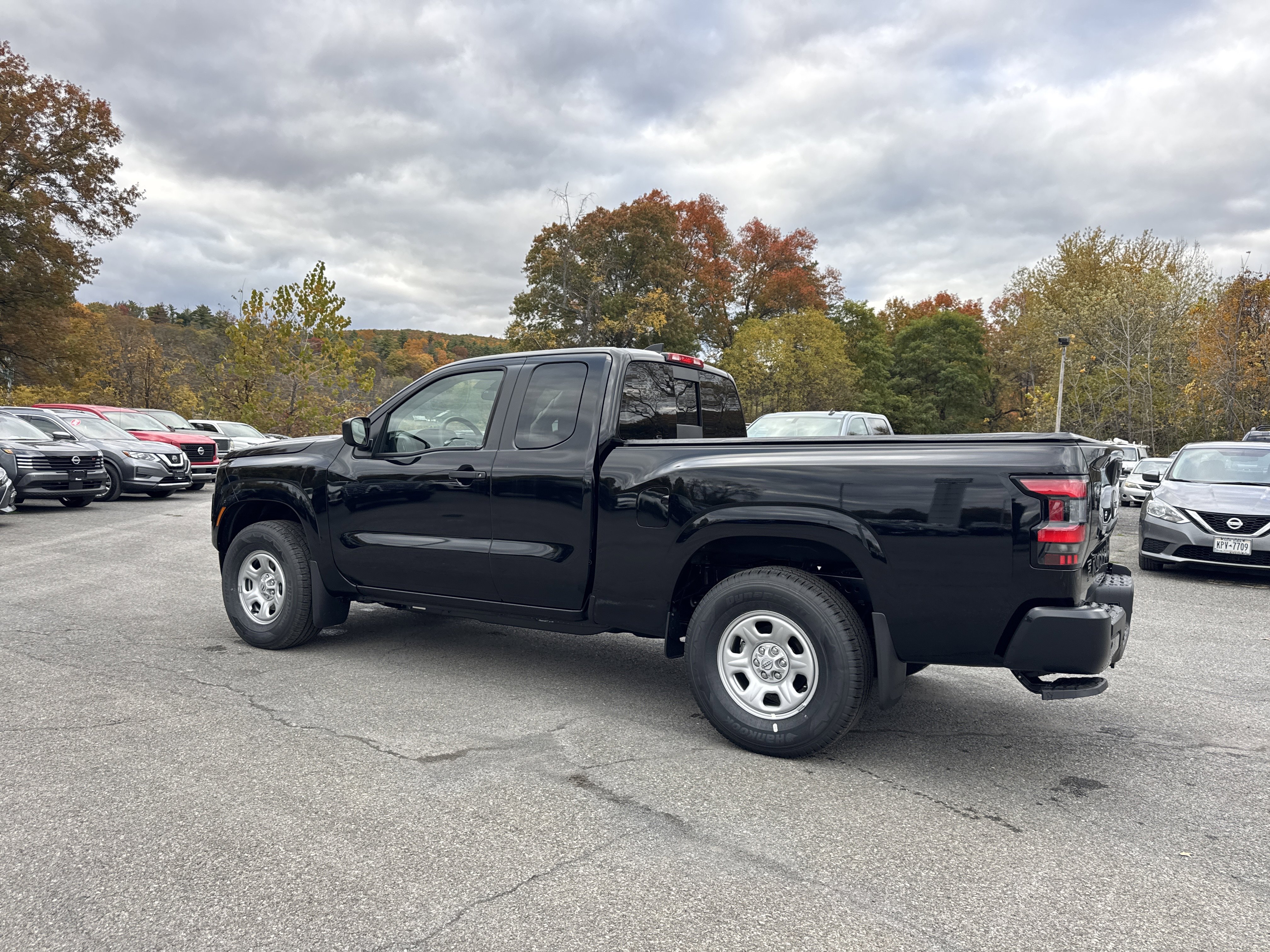New 2026 Nissan Frontier S image 7
