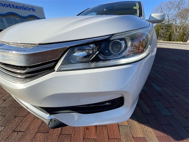 Used 2016 Honda Accord EX-L image 4