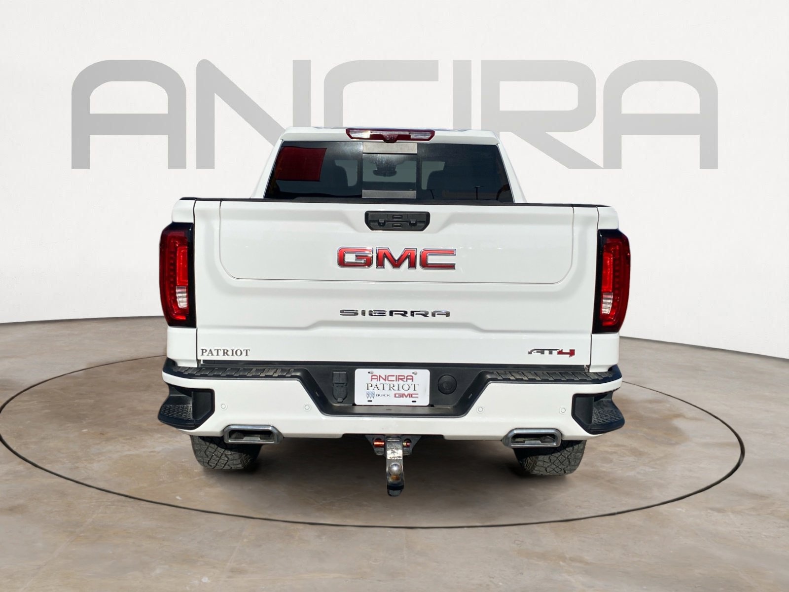 Used 2024 GMC Sierra 1500 AT4 w/ Technology Package image 9