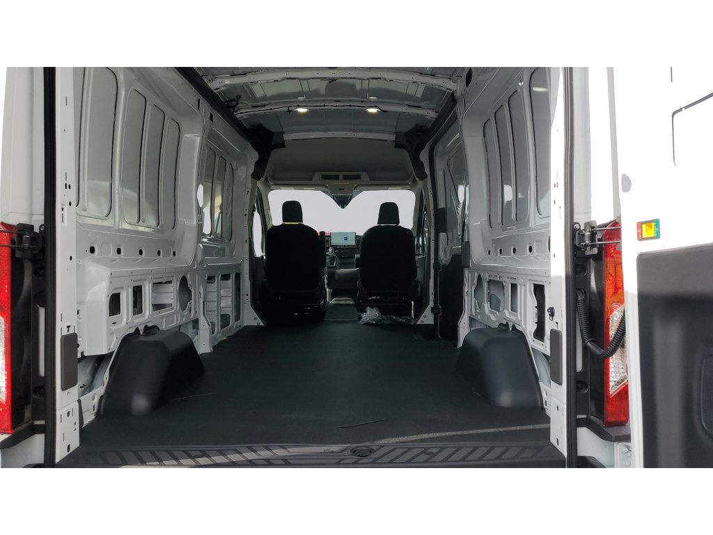 New 2026 Ford Transit 250 148 Medium Roof RWD image 19