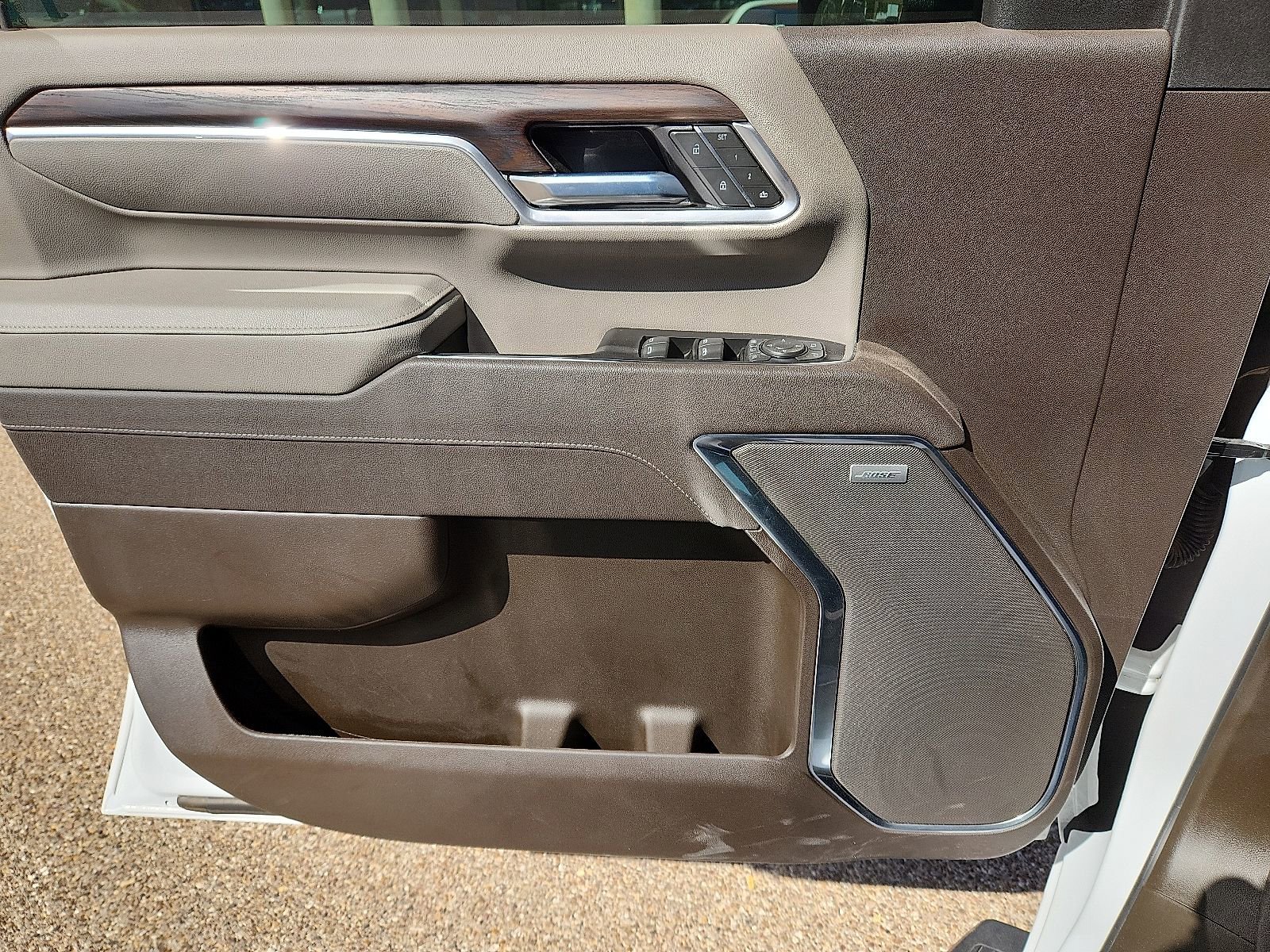 Used 2025 GMC Sierra 2500 SLT w/ Texas SLT Premium Package image 17