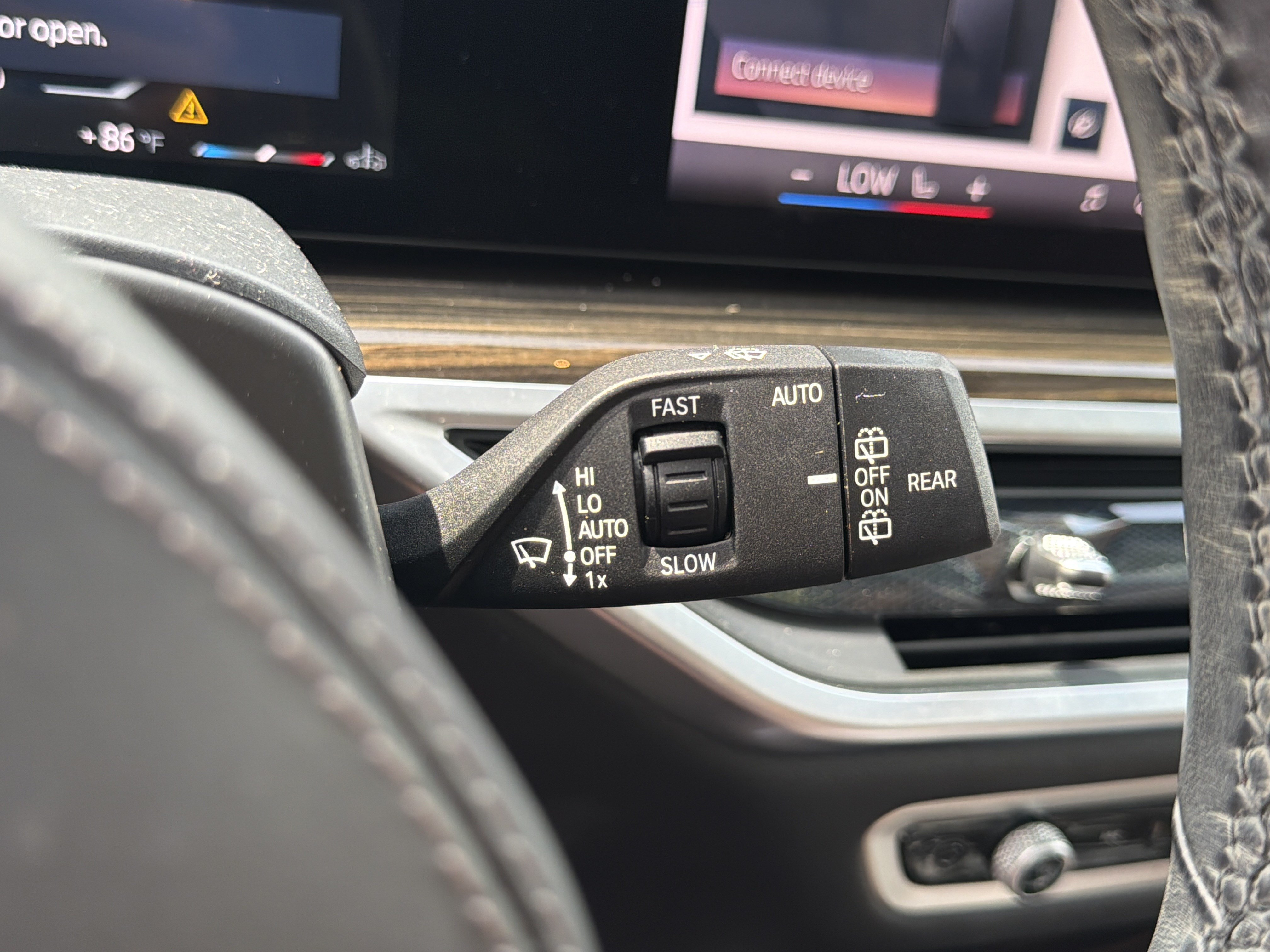 Used 2025 BMW X5 sDrive40i w/ M Sport Package RWD image 84