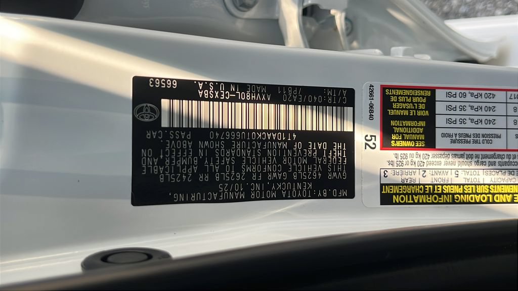 Used 2026 Toyota Camry SE FWD image 24