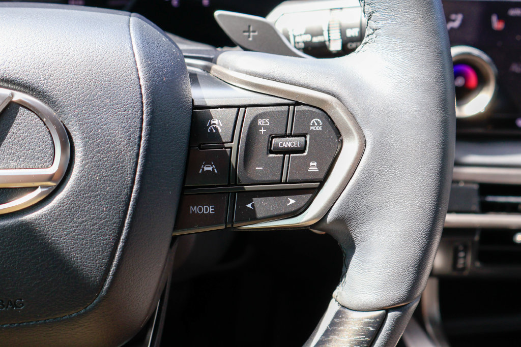 Used 2024 Lexus RX 350 FWD image 16