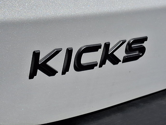 Certified 2026 Nissan Kicks SR w/ Cold Weather Package FWD image 32