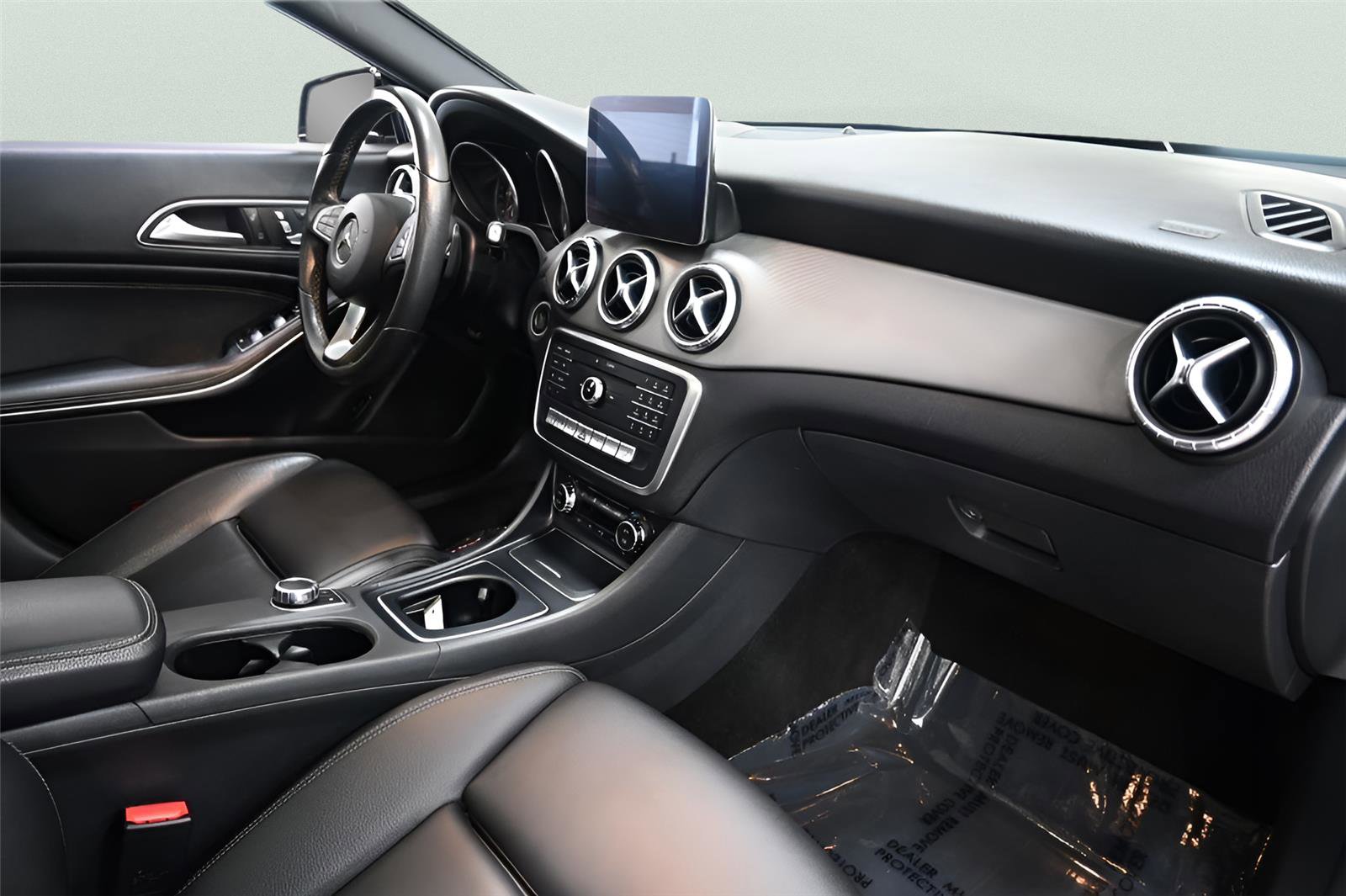 Used 2018 Mercedes-Benz CLA 250 image 22