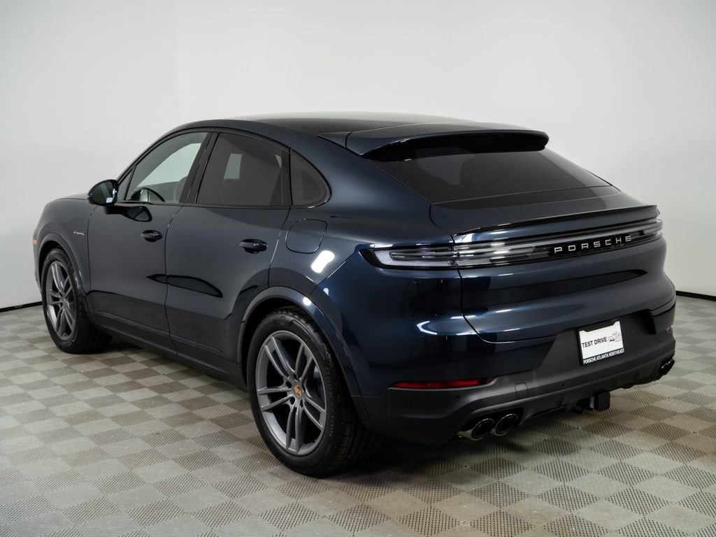 New 2026 Porsche Cayenne Base image 3