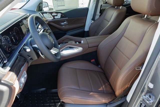 New 2026 Mercedes-Benz GLS 450 4MATIC image 14