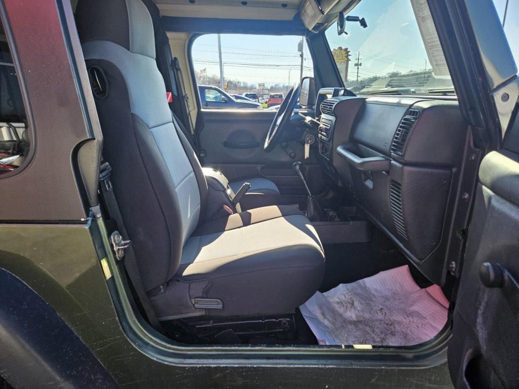 Used 2006 Jeep Wrangler Rubicon image 11